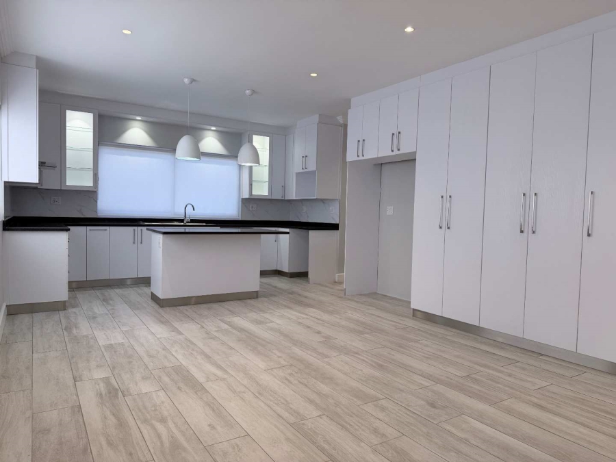 To Let 2 Bedroom Property for Rent in Oakdale Western Cape